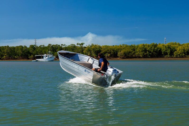 Wavecraft 3.7 V Hull