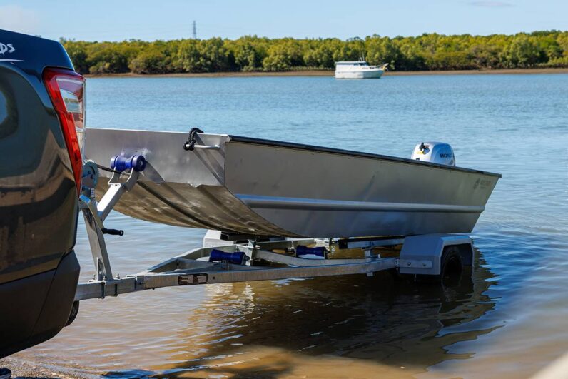14ft Wavecraft  Square Nose Punt boat