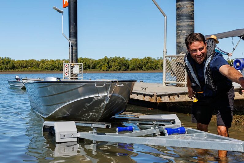 Wavecraft 3.7 V Hull