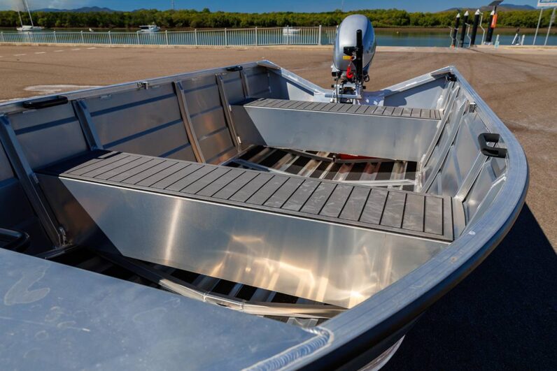 Wavecraft 3.5 V Hull