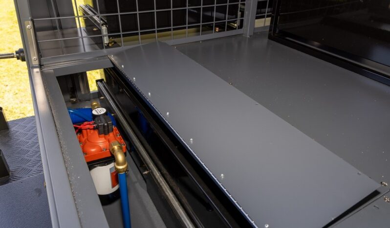 
								AusTuff TRADIE TRAILER full									