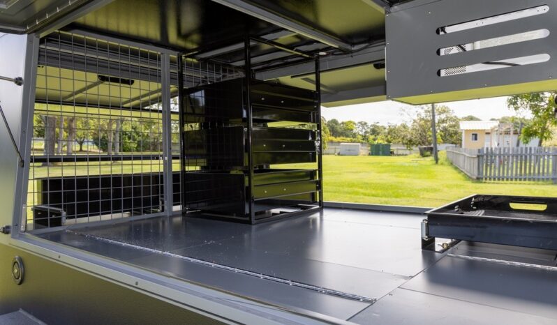 
								AusTuff TRADIE TRAILER full									