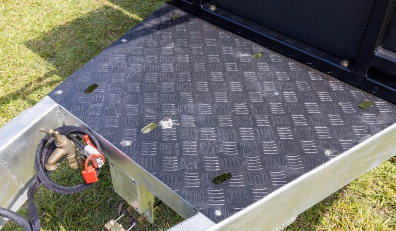 
								AusTuff TRADIE TRAILER full									