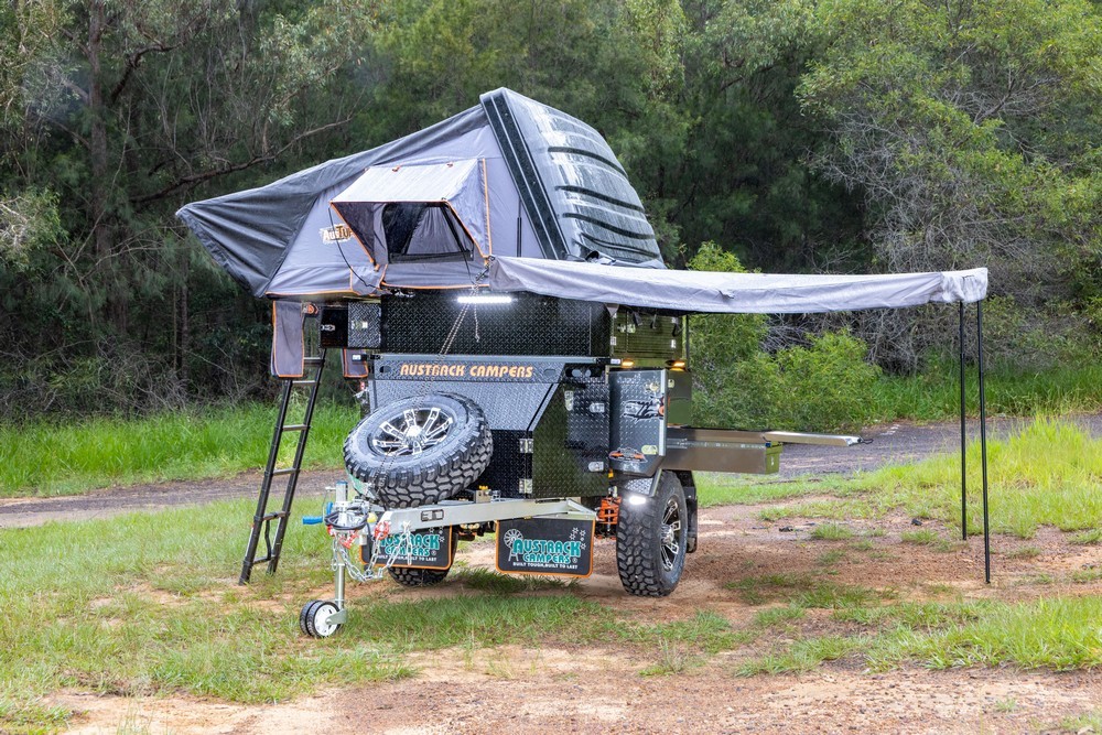 AusTuff 270 Degree Batwing Awning with Built in Lights - Image 2