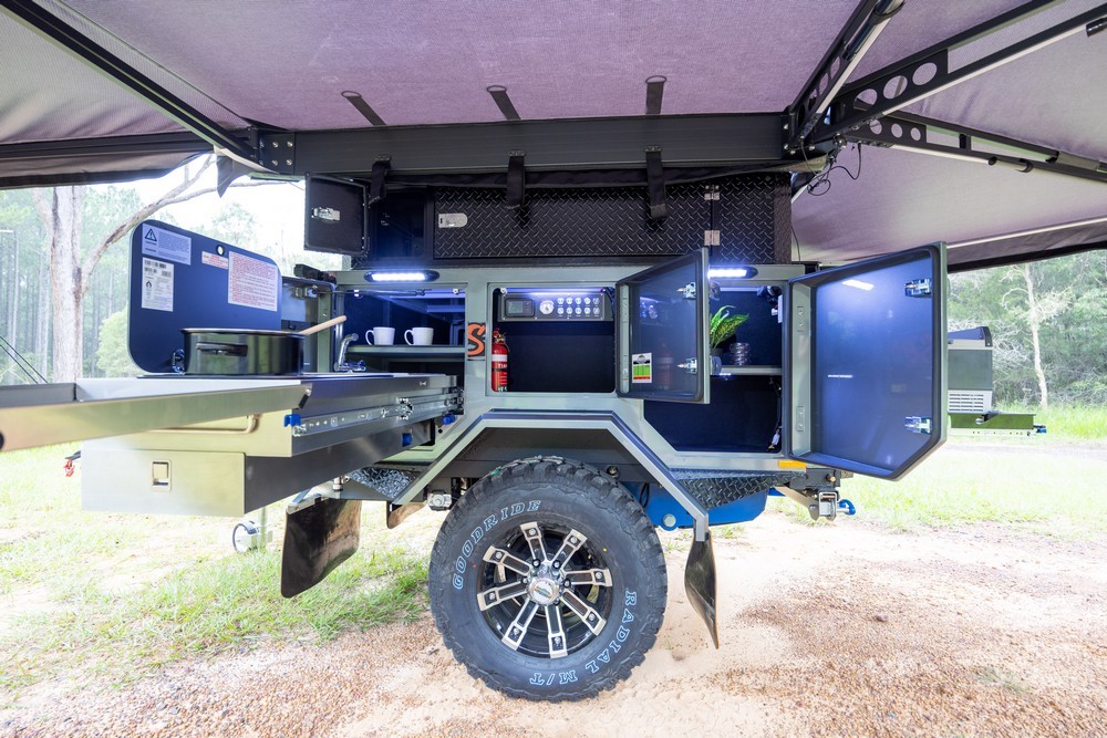 AusTuff 270 Degree Batwing Awning with Built in Lights - Image 5